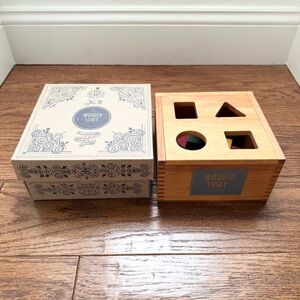 Wooden Story - Rainbow Shape Sorter Box